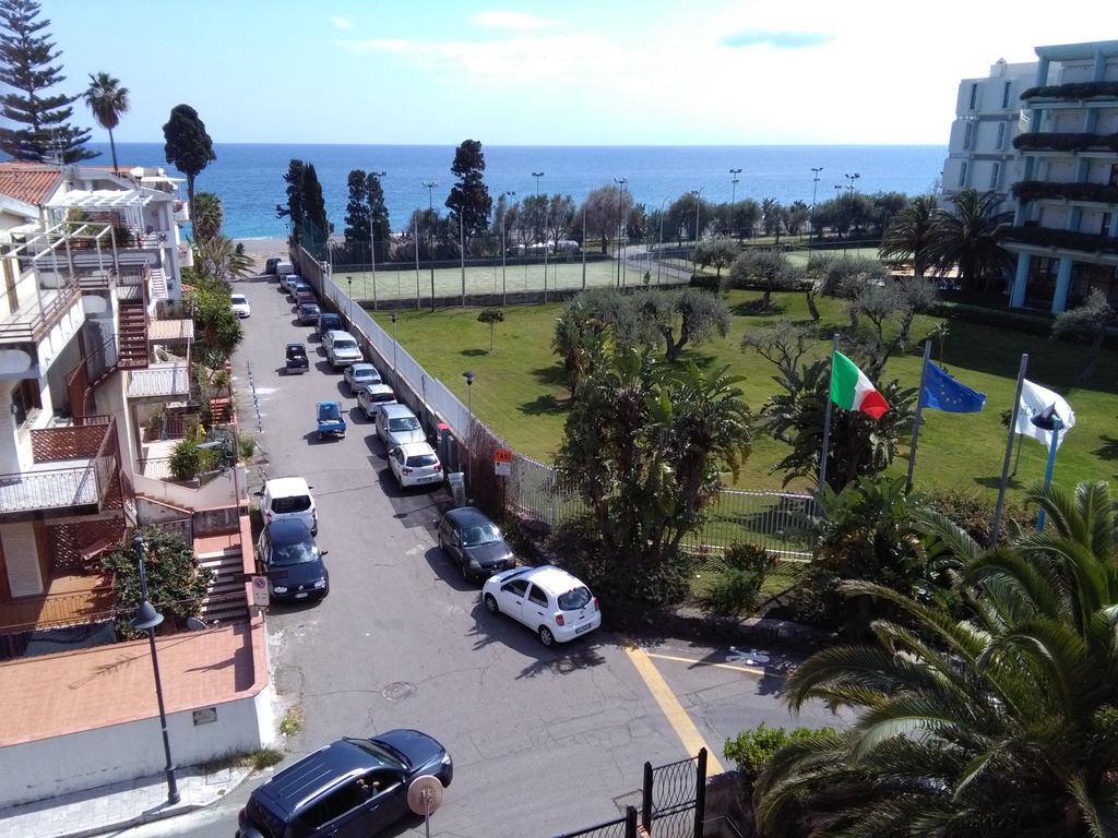Holiday Home Recanati Giardini-Naxos Exterior foto